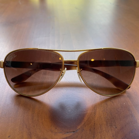 Ray-Ban women’s aviator sunglasses - Picture 1 of 4